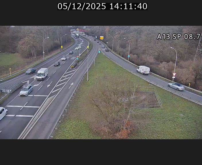 <h2>Traffic live webcam Luxembourg Jonction Lankelz - A13 direction Pétange - BK 8.7 </h2>