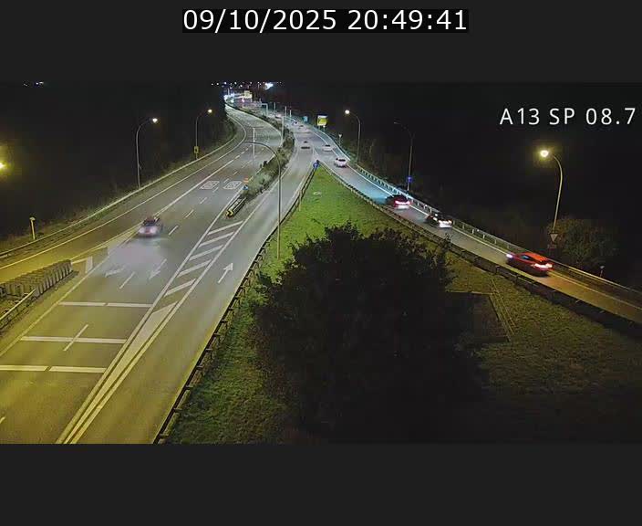 <h2>Traffic live webcam Luxembourg Jonction Lankelz - A13 direction Pétange - BK 8.7 </h2>