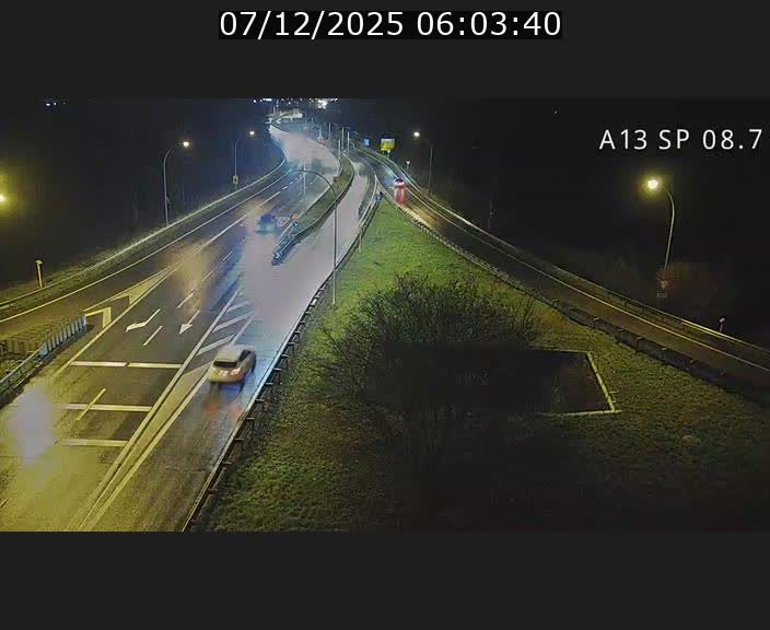<h2>Traffic live webcam Luxembourg Jonction Lankelz - A13 direction Pétange - BK 8.7 </h2>