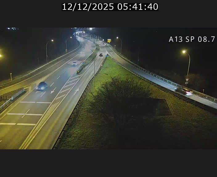 <h2>Traffic live webcam Luxembourg Jonction Lankelz - A13 direction Pétange - BK 8.7 </h2>