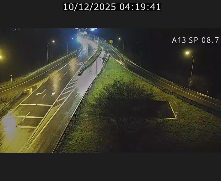 <h2>Traffic live webcam Luxembourg Jonction Lankelz - A13 direction Pétange - BK 8.7 </h2>