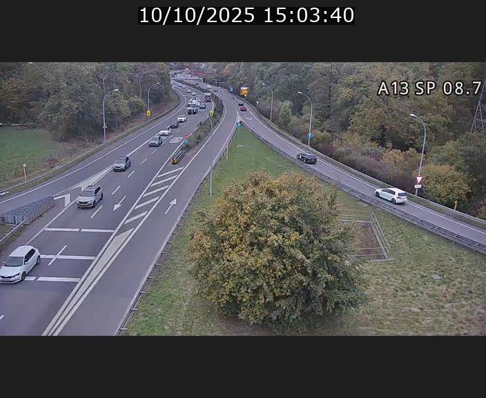 <h2>Traffic live webcam Luxembourg Jonction Lankelz - A13 direction Pétange - BK 8.7 </h2>
