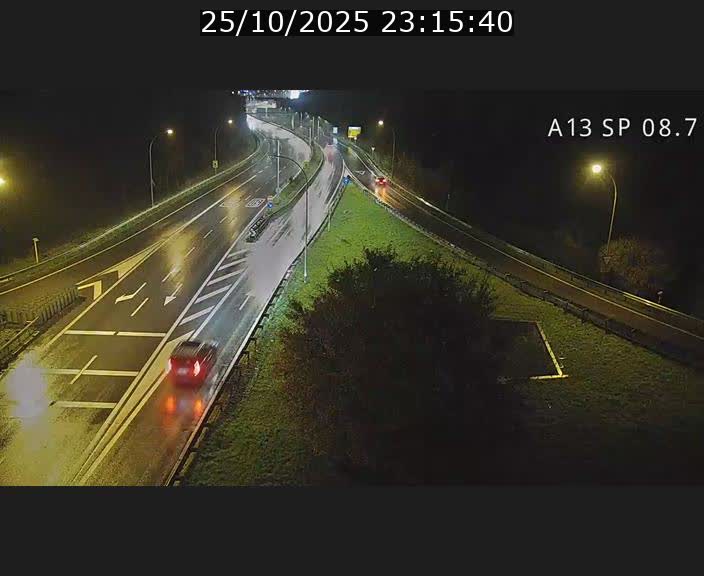 <h2>Traffic live webcam Luxembourg Jonction Lankelz - A13 direction Pétange - BK 8.7 </h2>