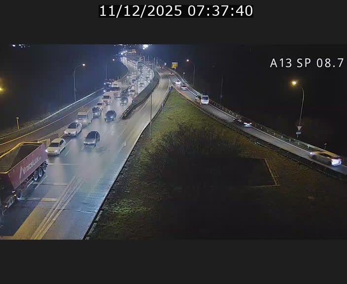 <h2>Traffic live webcam Luxembourg Jonction Lankelz - A13 direction Pétange - BK 8.7 </h2>