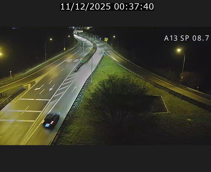 <h2>Traffic live webcam Luxembourg Jonction Lankelz - A13 direction Pétange - BK 8.7 </h2>