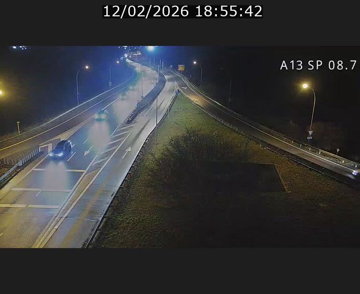 <h2>Traffic live webcam Luxembourg Jonction Lankelz - A13 direction Pétange - BK 8.7 </h2>