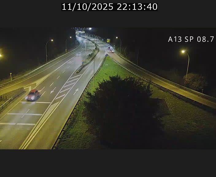 <h2>Traffic live webcam Luxembourg Jonction Lankelz - A13 direction Pétange - BK 8.7 </h2>