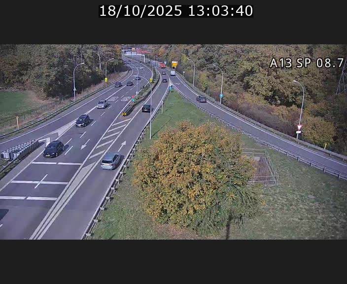 <h2>Traffic live webcam Luxembourg Jonction Lankelz - A13 direction Pétange - BK 8.7 </h2>