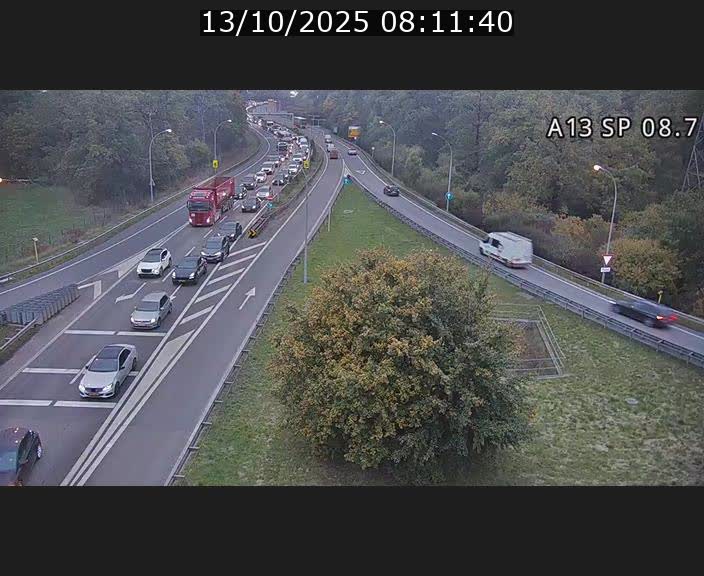 <h2>Traffic live webcam Luxembourg Jonction Lankelz - A13 direction Pétange - BK 8.7 </h2>