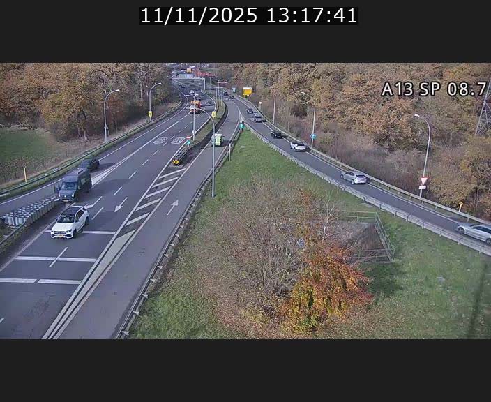<h2>Traffic live webcam Luxembourg Jonction Lankelz - A13 direction Pétange - BK 8.7 </h2>