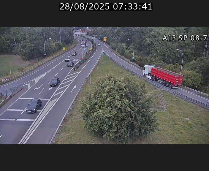 <h2>Traffic live webcam Luxembourg Jonction Lankelz - A13 direction Pétange - BK 8.7 </h2>