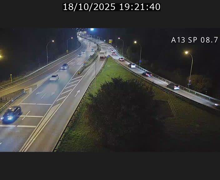 <h2>Traffic live webcam Luxembourg Jonction Lankelz - A13 direction Pétange - BK 8.7 </h2>