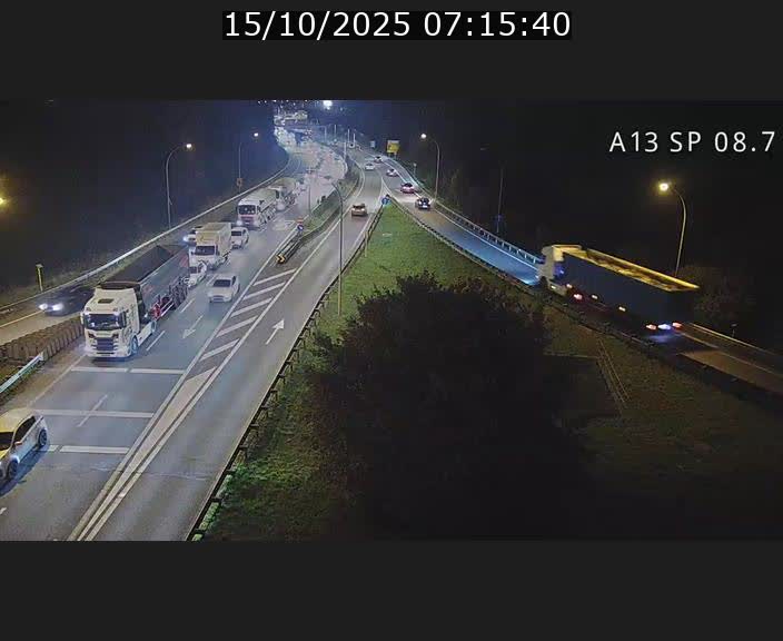<h2>Traffic live webcam Luxembourg Jonction Lankelz - A13 direction Pétange - BK 8.7 </h2>