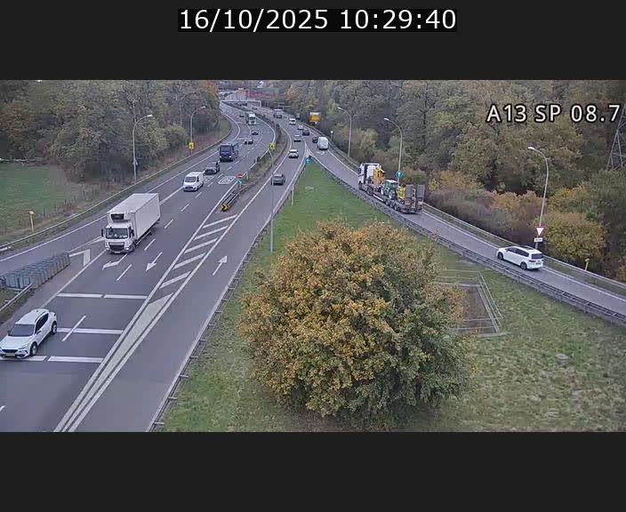 <h2>Traffic live webcam Luxembourg Jonction Lankelz - A13 direction Pétange - BK 8.7 </h2>