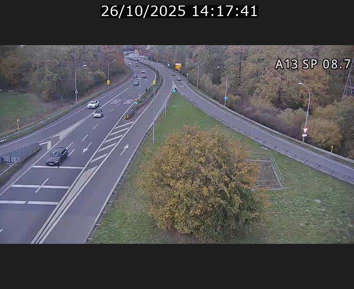 <h2>Traffic live webcam Luxembourg Jonction Lankelz - A13 direction Pétange - BK 8.7 </h2>