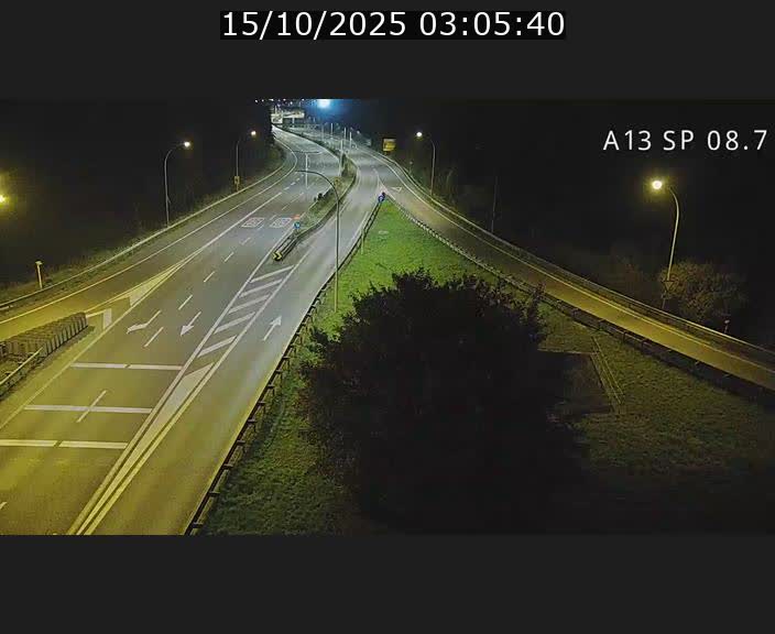<h2>Traffic live webcam Luxembourg Jonction Lankelz - A13 direction Pétange - BK 8.7 </h2>
