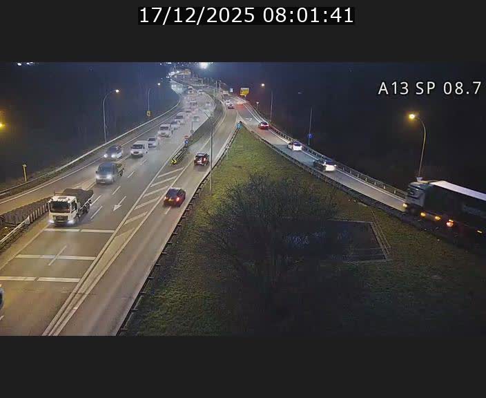 <h2>Traffic live webcam Luxembourg Jonction Lankelz - A13 direction Pétange - BK 8.7 </h2>