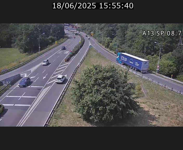 <h2>Traffic live webcam Luxembourg Jonction Lankelz - A13 direction Pétange - BK 8.7 </h2>