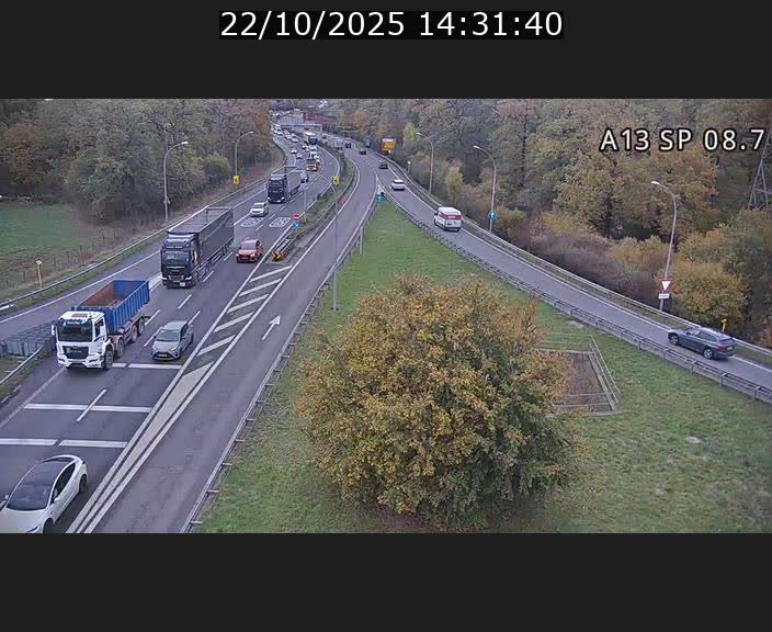 <h2>Traffic live webcam Luxembourg Jonction Lankelz - A13 direction Pétange - BK 8.7 </h2>