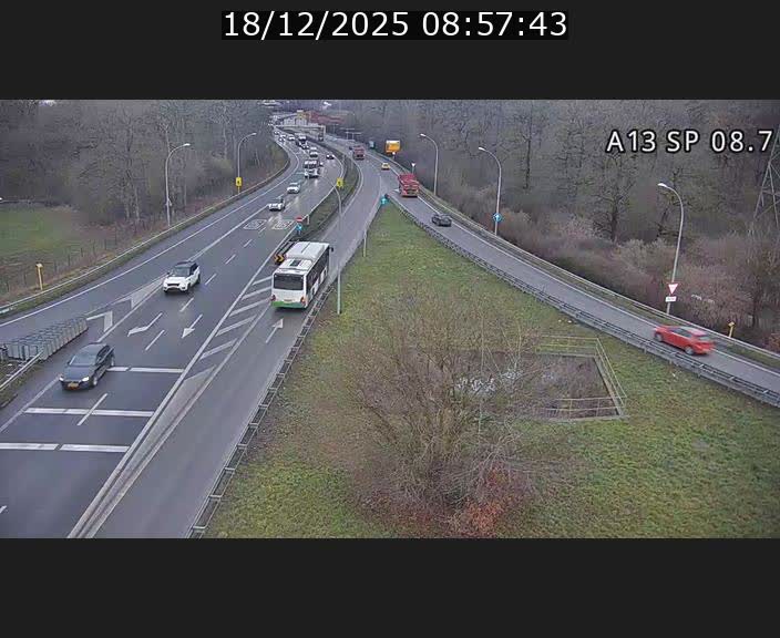 <h2>Traffic live webcam Luxembourg Jonction Lankelz - A13 direction Pétange - BK 8.7 </h2>