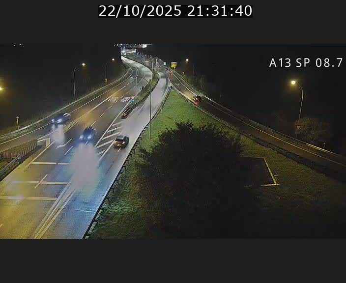 <h2>Traffic live webcam Luxembourg Jonction Lankelz - A13 direction Pétange - BK 8.7 </h2>