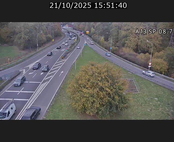 <h2>Traffic live webcam Luxembourg Jonction Lankelz - A13 direction Pétange - BK 8.7 </h2>