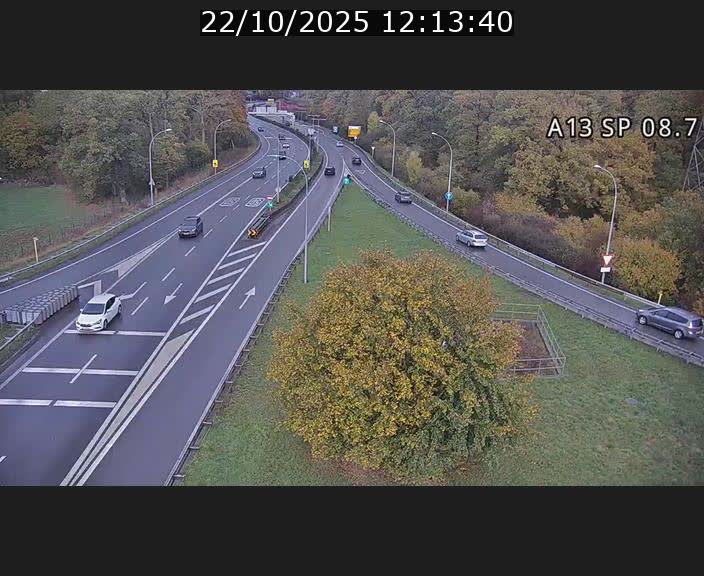 <h2>Traffic live webcam Luxembourg Jonction Lankelz - A13 direction Pétange - BK 8.7 </h2>