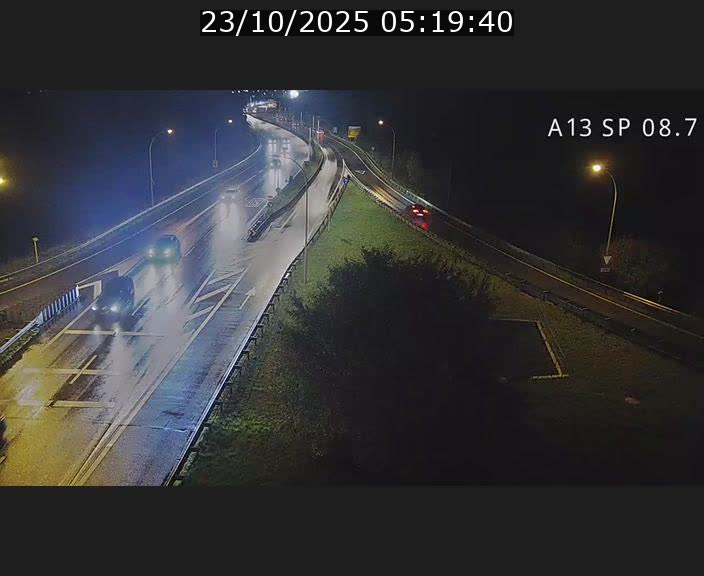 <h2>Traffic live webcam Luxembourg Jonction Lankelz - A13 direction Pétange - BK 8.7 </h2>