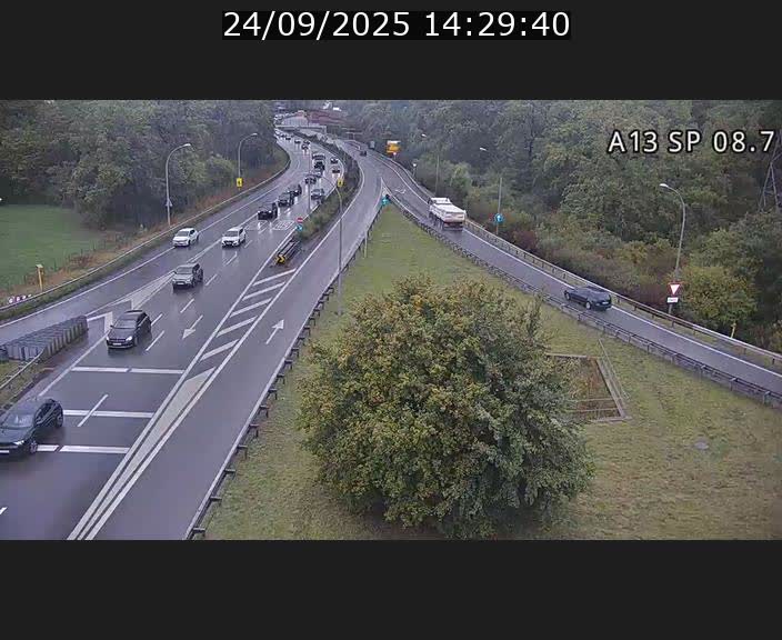 <h2>Traffic live webcam Luxembourg Jonction Lankelz - A13 direction Pétange - BK 8.7 </h2>