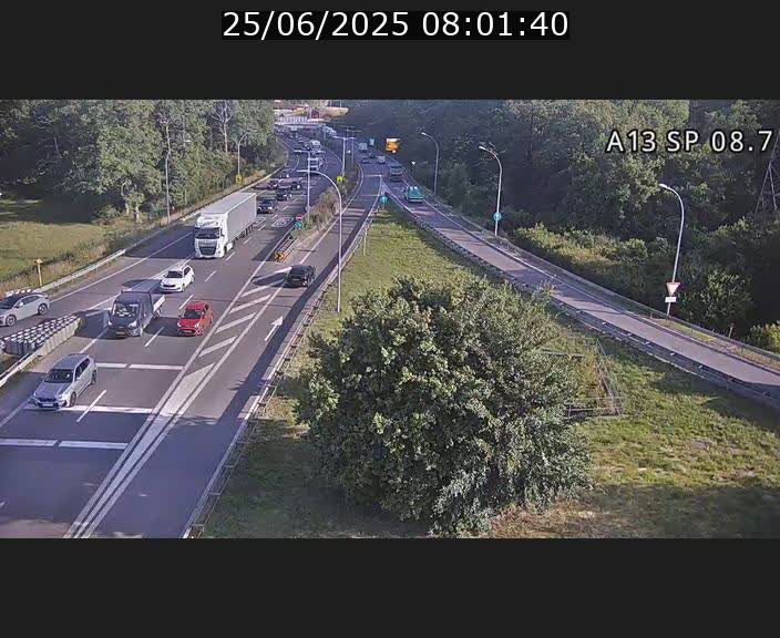 <h2>Traffic live webcam Luxembourg Jonction Lankelz - A13 direction Pétange - BK 8.7 </h2>