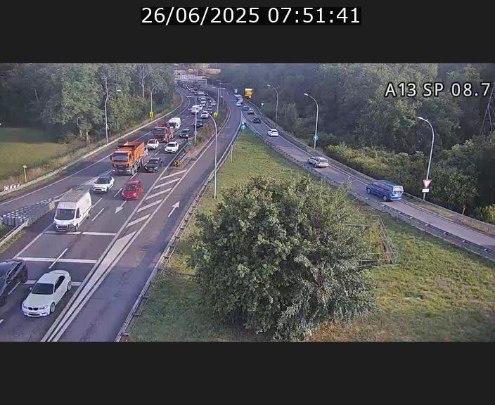 <h2>Traffic live webcam Luxembourg Jonction Lankelz - A13 direction Pétange - BK 8.7 </h2>