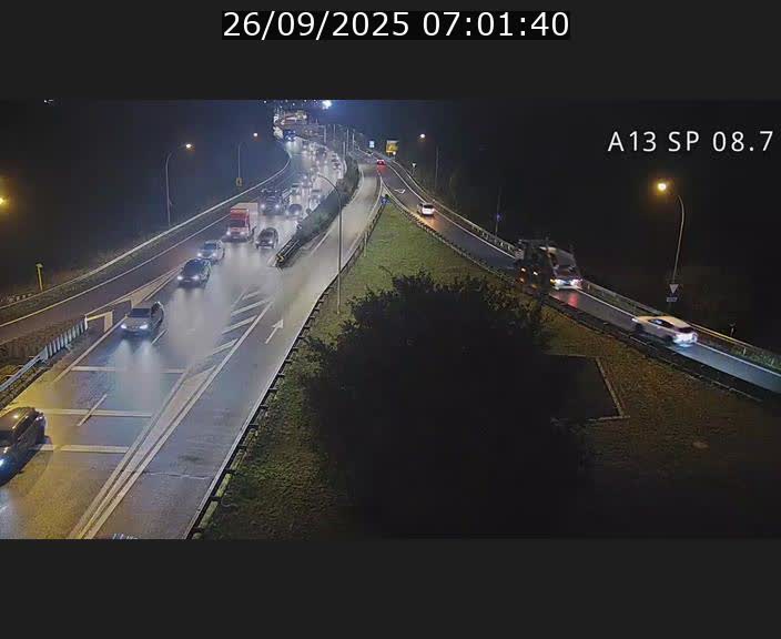 <h2>Traffic live webcam Luxembourg Jonction Lankelz - A13 direction Pétange - BK 8.7 </h2>