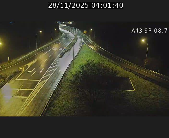 <h2>Traffic live webcam Luxembourg Jonction Lankelz - A13 direction Pétange - BK 8.7 </h2>