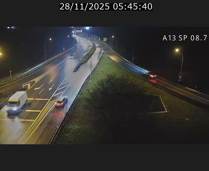 <h2>Traffic live webcam Luxembourg Jonction Lankelz - A13 direction Pétange - BK 8.7 </h2>