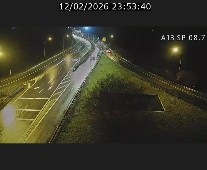 <h2>Traffic live webcam Luxembourg Jonction Lankelz - A13 direction Pétange - BK 8.7 </h2>