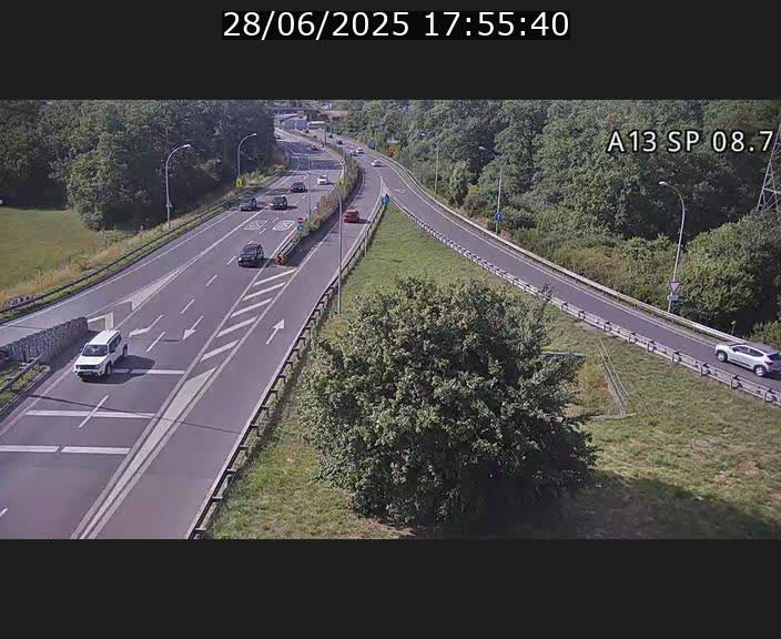 <h2>Traffic live webcam Luxembourg Jonction Lankelz - A13 direction Pétange - BK 8.7 </h2>