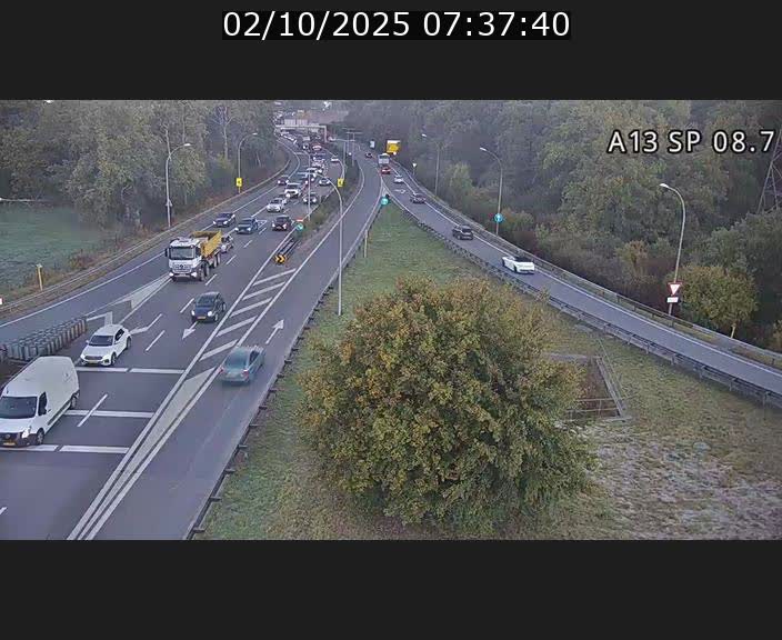 <h2>Traffic live webcam Luxembourg Jonction Lankelz - A13 direction Pétange - BK 8.7 </h2>