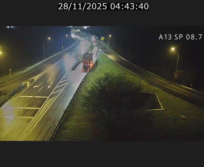 <h2>Traffic live webcam Luxembourg Jonction Lankelz - A13 direction Pétange - BK 8.7 </h2>