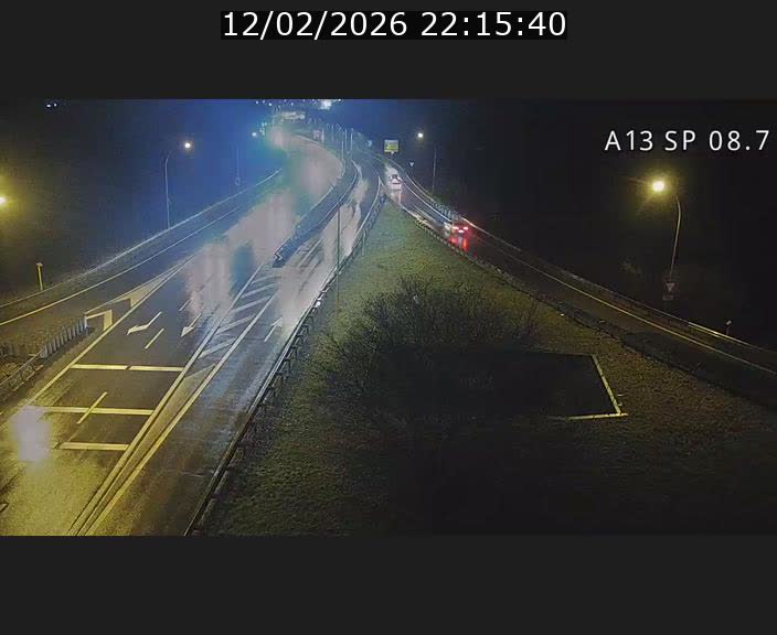 <h2>Traffic live webcam Luxembourg Jonction Lankelz - A13 direction Pétange - BK 8.7 </h2>