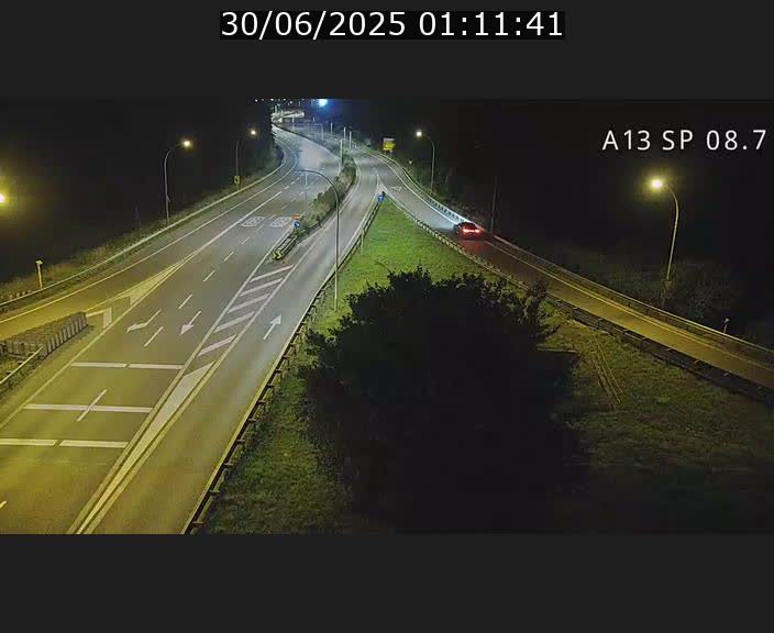 <h2>Traffic live webcam Luxembourg Jonction Lankelz - A13 direction Pétange - BK 8.7 </h2>