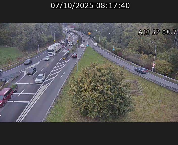<h2>Traffic live webcam Luxembourg Jonction Lankelz - A13 direction Pétange - BK 8.7 </h2>