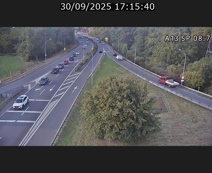 <h2>Traffic live webcam Luxembourg Jonction Lankelz - A13 direction Pétange - BK 8.7 </h2>