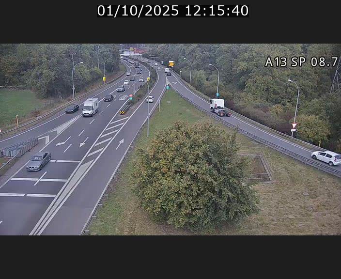 <h2>Traffic live webcam Luxembourg Jonction Lankelz - A13 direction Pétange - BK 8.7 </h2>