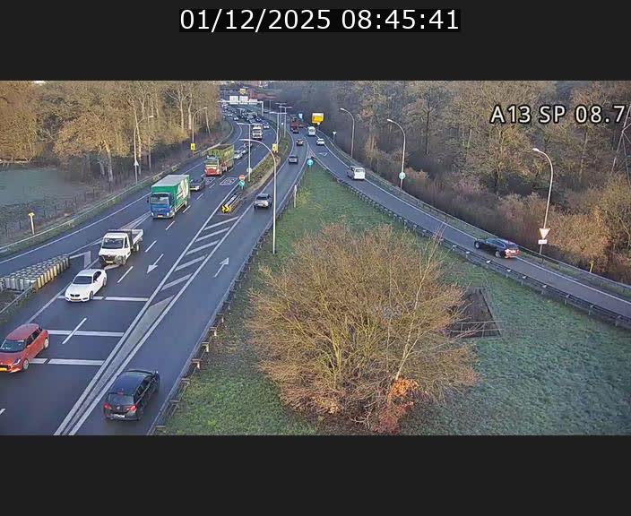 <h2>Traffic live webcam Luxembourg Jonction Lankelz - A13 direction Pétange - BK 8.7 </h2>