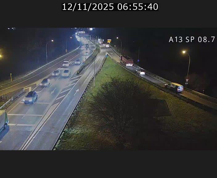 <h2>Traffic live webcam Luxembourg Jonction Lankelz - A13 direction Pétange - BK 8.7 </h2>