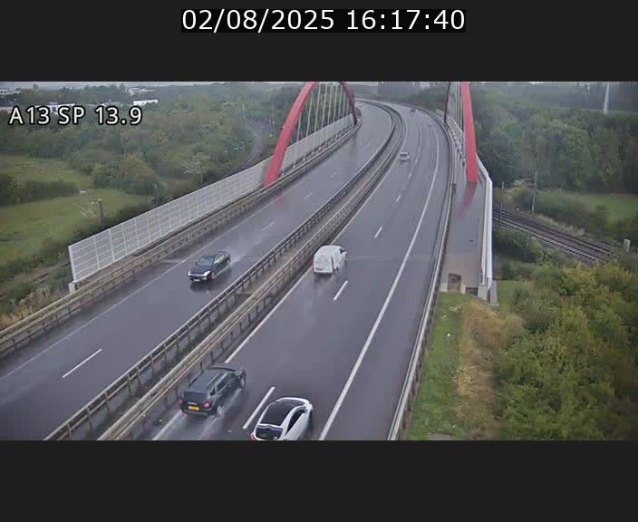 Traffic live webcam Luxembourg Kayl - A13 direction Esch-sur-Alzette/Luxembourg-ville - BK 13.9