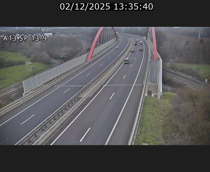 <h2>Traffic live webcam Luxembourg Kayl - A13 direction Esch-sur-Alzette/Luxembourg-ville - BK 13.9</h2>
