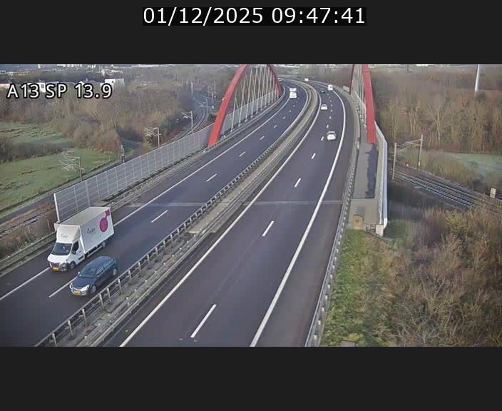 <h2>Traffic live webcam Luxembourg Kayl - A13 direction Esch-sur-Alzette/Luxembourg-ville - BK 13.9</h2>