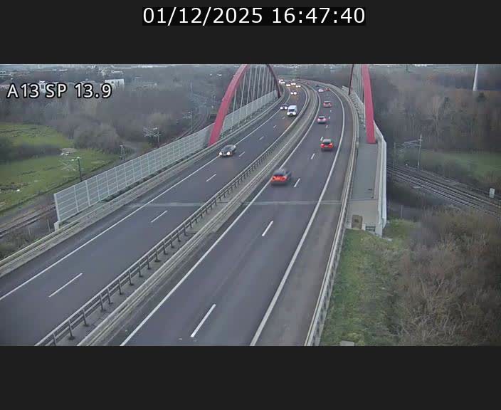<h2>Traffic live webcam Luxembourg Kayl - A13 direction Esch-sur-Alzette/Luxembourg-ville - BK 13.9</h2>