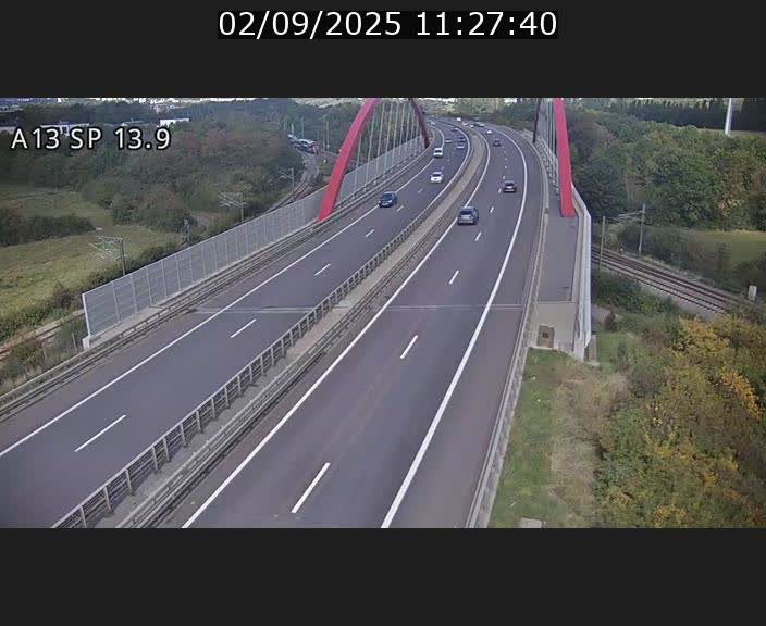 <h2>Traffic live webcam Luxembourg Kayl - A13 direction Esch-sur-Alzette/Luxembourg-ville - BK 13.9</h2>
